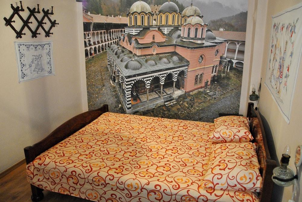 10 Coins Hostel & Tours صوفيا المظهر الخارجي الصورة