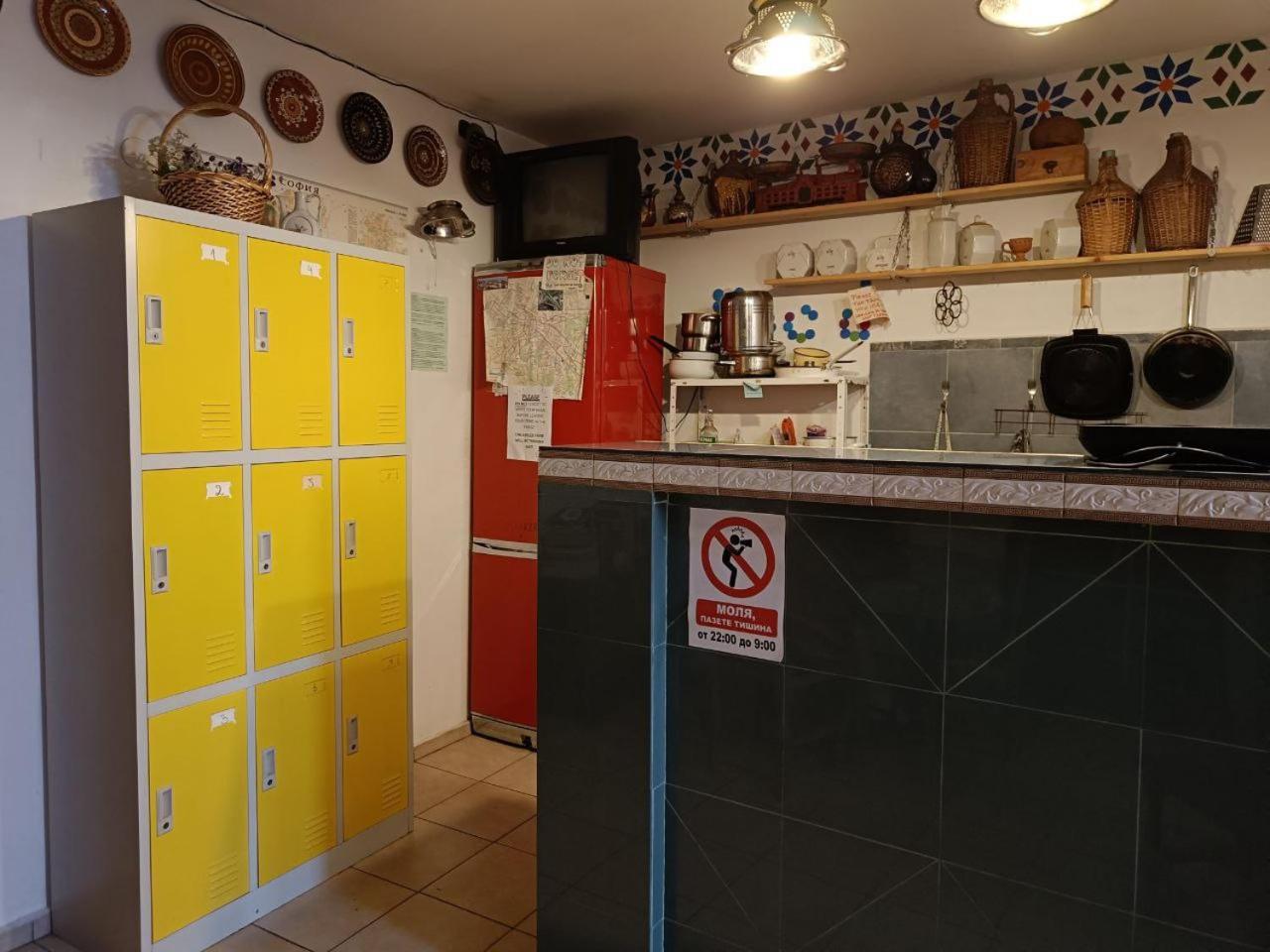 10 Coins Hostel & Tours صوفيا المظهر الخارجي الصورة