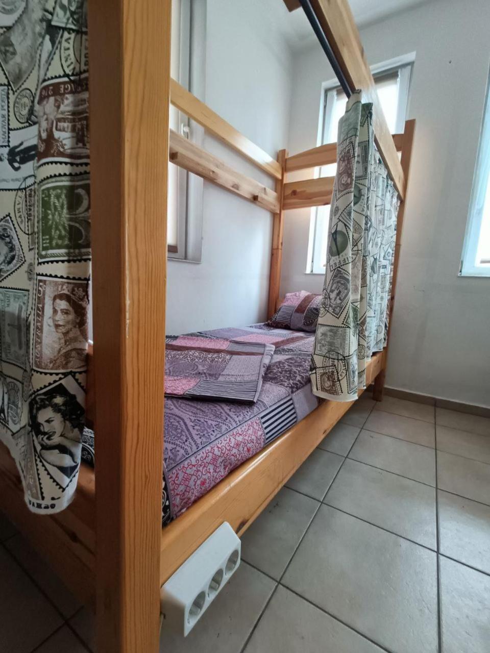10 Coins Hostel & Tours صوفيا الغرفة الصورة
