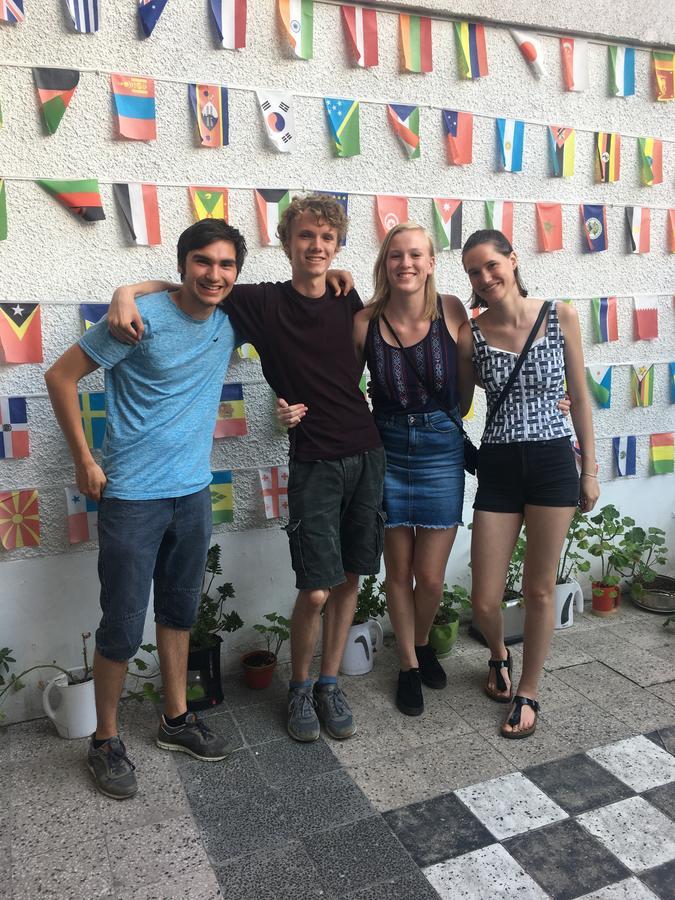 10 Coins Hostel & Tours صوفيا المظهر الخارجي الصورة